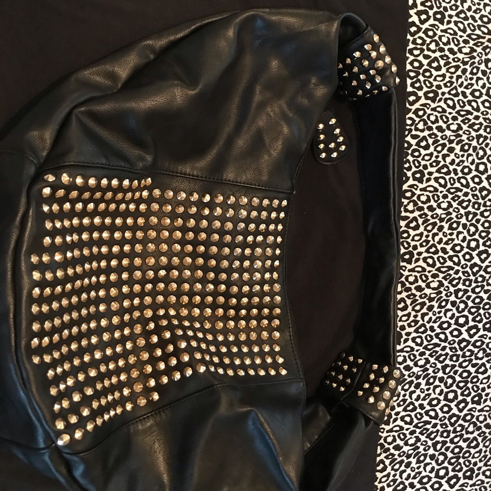 Black Lrg Shoulder Bag